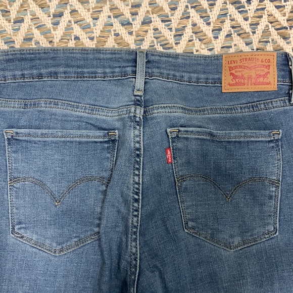 Levi’s Skinny Jeans - Picture 5 of 5